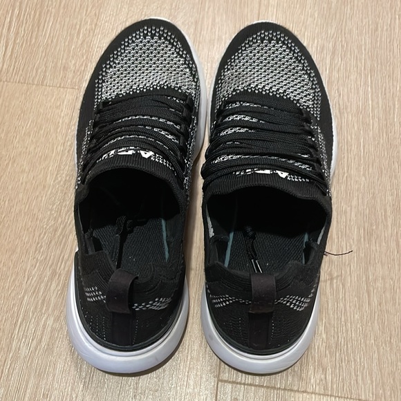 APL knit Techloom bliss shoes black and white - Picture 4 of 4